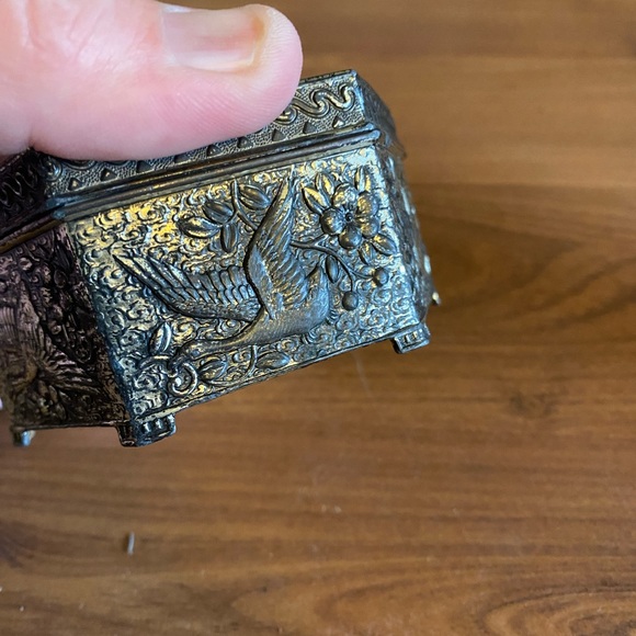 Vintage Trinket Jewelry Box - Picture 8 of 12